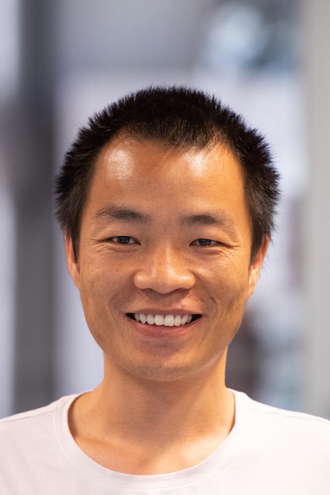 Luoqin Liu